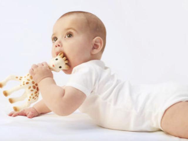 怎样训练六个月婴儿学坐（宝宝学坐有困难）(10)