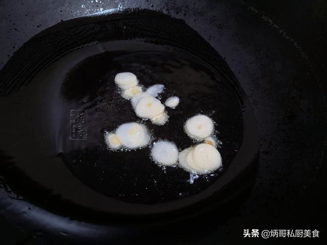 炒土豆丝不用焯水的方法（炒土豆丝要不要焯水）(图9)
