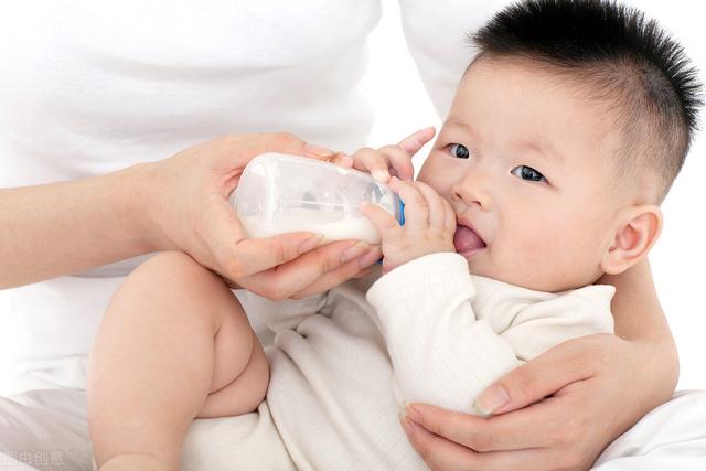新生儿换奶粉导致肠胃坏了（宝宝换奶粉注意事项）(1)