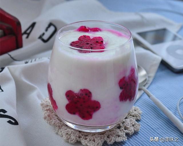 如何做出又脆又好吃的酸奶（香滑细腻的酸奶17种做法）(2)