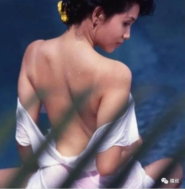 邱淑贞1992年经典电影（邱淑贞香港九十年代影片的最值得回味的女神）(35)