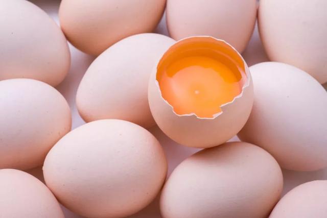 鸡蛋大幅度涨价什么原因（鸡蛋价格上涨每斤接近7块）