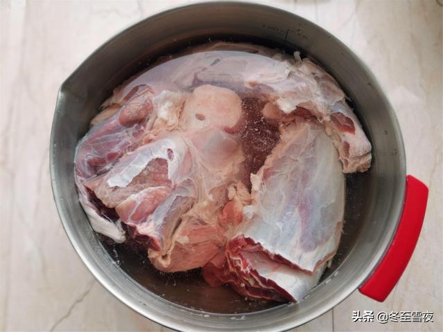 酱牛肉怎样做才酥筋软（牛肉别直接下酱锅）(3)