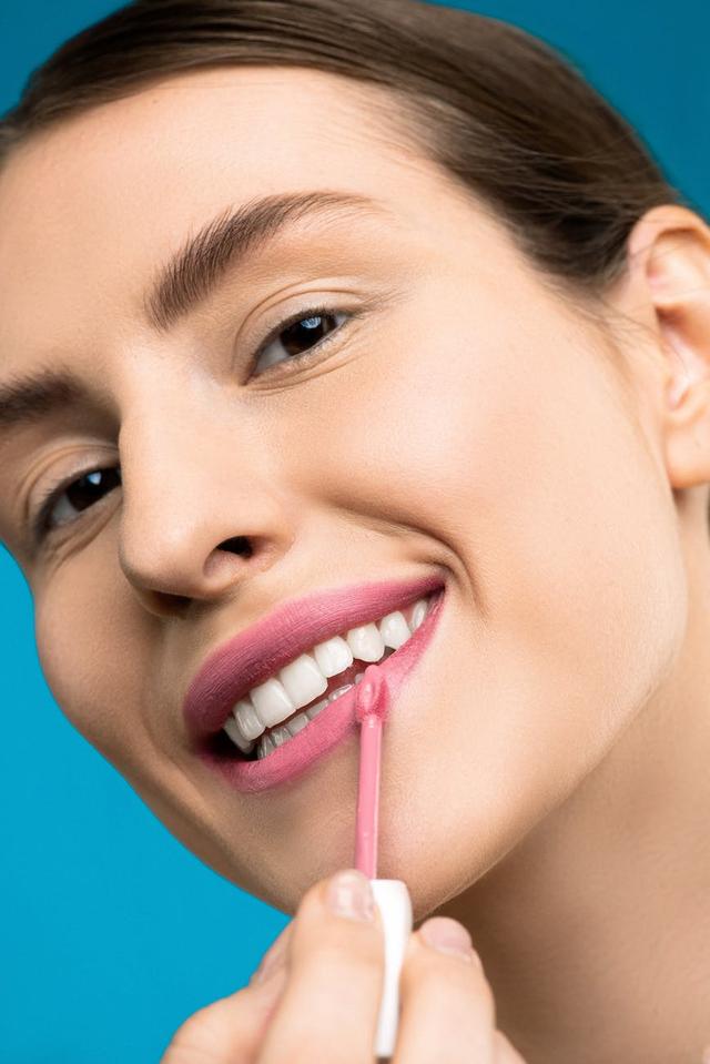 洁白牙齿的牙膏有哪几种（含什么成分的牙膏能使牙齿更白）(3)
