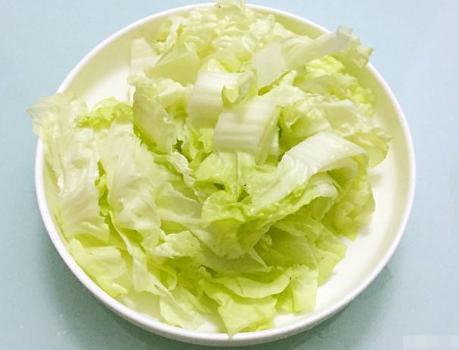 大白菜怎么炒不辣的最好吃（直接下锅就错了）(4)