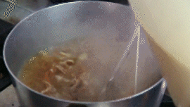 广东碗仔翅的正宗做法（四个多小时熬成的一碗碗仔翅）(2)
