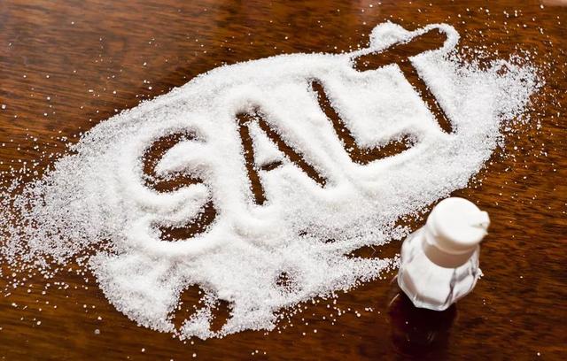 食盐里面的亚铁氰化钾有毒吗（食盐中的亚铁氰化钾有毒）(2)