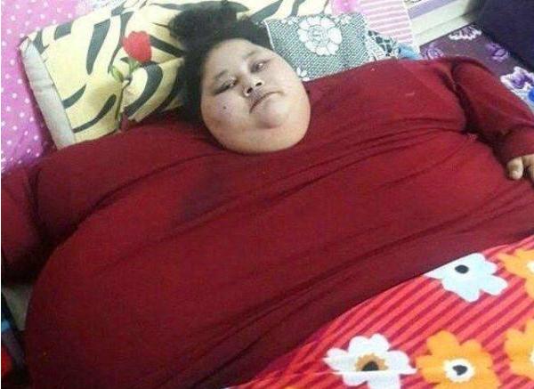 世界上最胖的女人1000斤重（全球最胖的女人）(1)