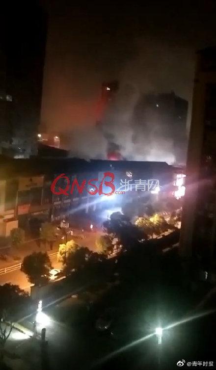 杭州啥时候发生的餐馆爆炸（突发凌晨3点杭州拱墅万达金街发生爆炸）(2)