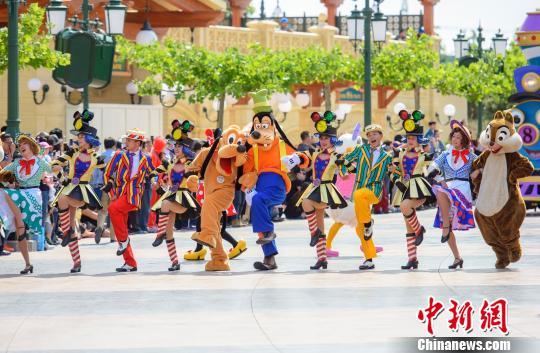 上海市迪士尼乐园现有几个主题园（上海迪士尼乐园持续名列全球十大主题乐园）(2)