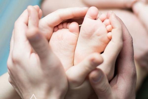 帮助新生儿的十种方法（牢记三可以三不能）(4)