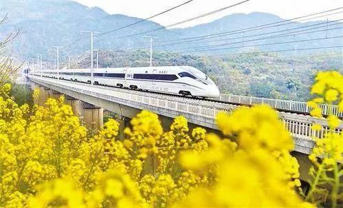 成渝高铁最新每天班次（扩散成渝高铁多趟列车恢复开行）(2)