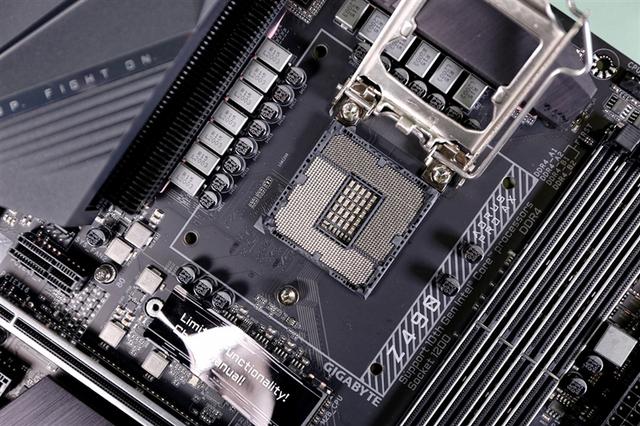 技嘉z490cpu超频详细设置教程（唯一预留PCIe4.0技嘉Z490）(6)