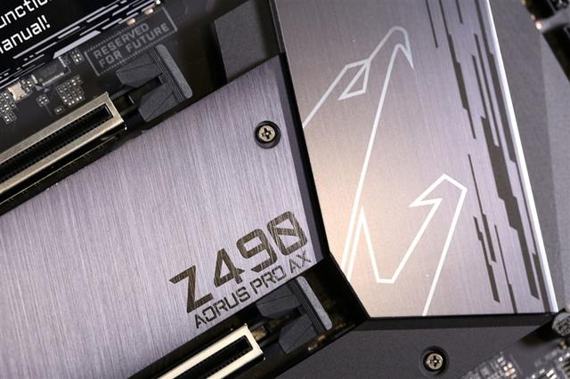 技嘉z490cpu超频详细设置教程（唯一预留PCIe4.0技嘉Z490）(13)