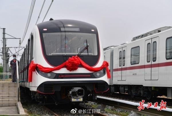 武汉地铁无人驾驶技术（武汉造全自动无人驾驶地铁列车来啦）(1)