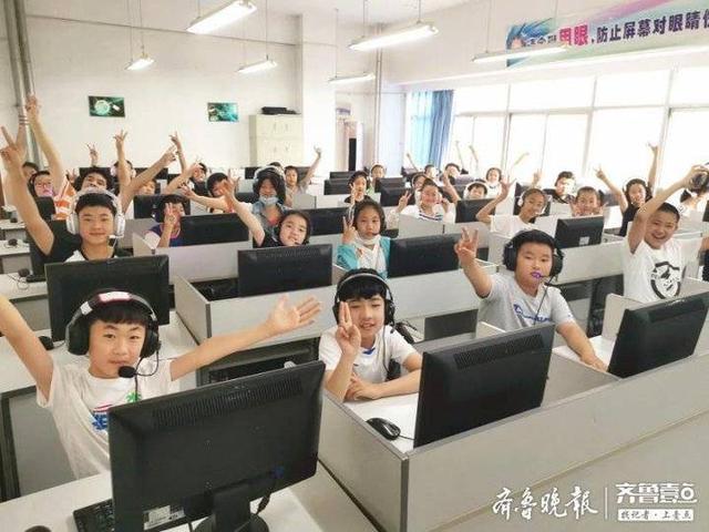 深圳ai学校（AI智能走进威海大光华国际学校）(2)