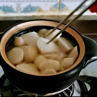 小芋头焖排骨的家常做法（下饭红烧菜排骨芋头煲）(8)