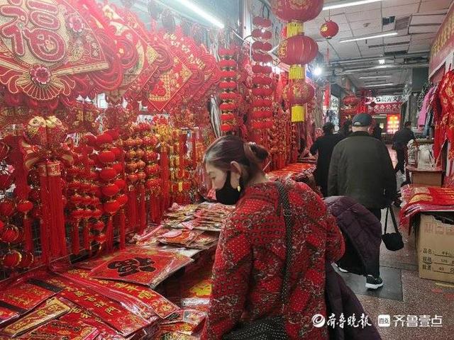 春节年货市场见闻（年货市场红红火火）(12)