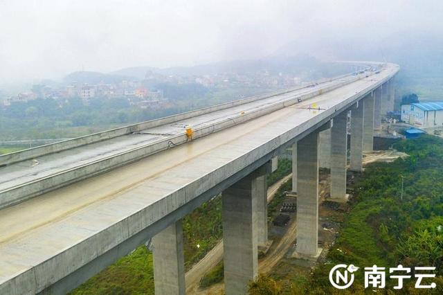 柳州至南宁第二高速现状（柳州经合山至南宁高速公路计划今年7月通车）
