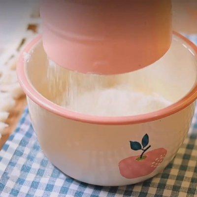 如何制作美味的酸奶蛋糕（酸奶蛋糕这样做）(3)