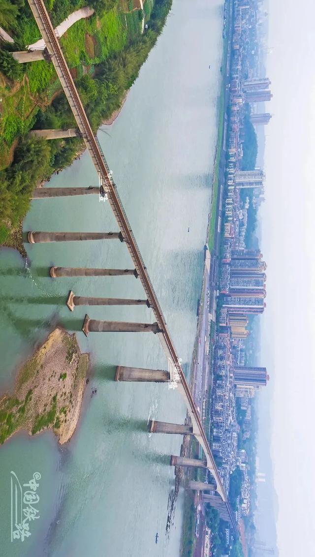 万里长江第一桥是哪座大桥（万里长江有多少座桥）(3)