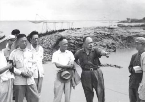盘点上海抗日时期的四大枭雄（陈毅对解放接管和保卫建设上海的重要历史贡献）(3)
