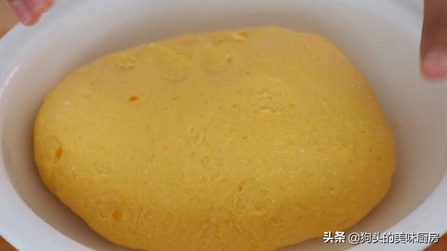 如何自己在家制作南瓜面包（一块南瓜2个鸡蛋）(7)