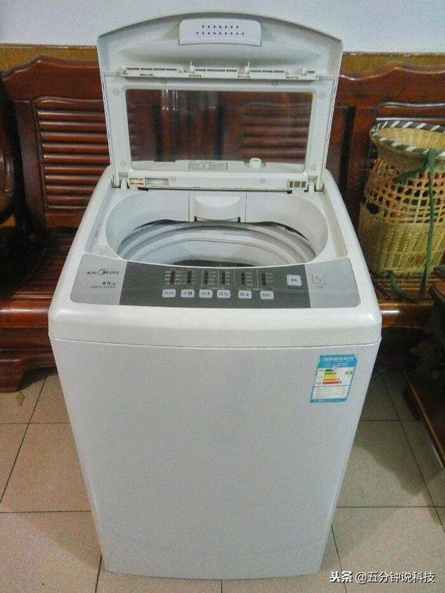 烘干一体洗衣机真实效果 1999元就能买一台互联网智能烘干滚筒洗衣机