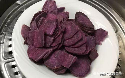 紫薯丸子的做法最简单的（面食花样做法紫薯糯米丸子）(3)
