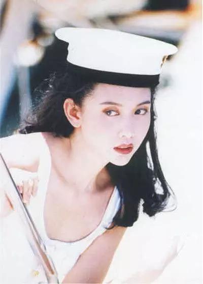 邱淑贞1992年经典电影（邱淑贞香港九十年代影片的最值得回味的女神）(12)