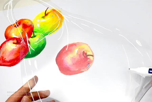 简单儿童画教程画水果（材料在美术课堂中的妙用趣画一兜苹果）(9)