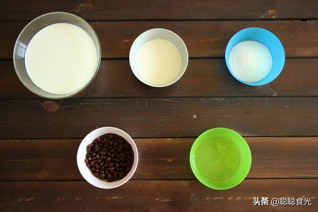鸡蛋加牛奶怎么做双皮奶（用牛奶和鸡蛋做家常双皮奶）(3)