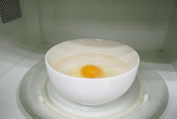 电饭锅做溏心蛋（超简单3步仅需2分钟）(6)