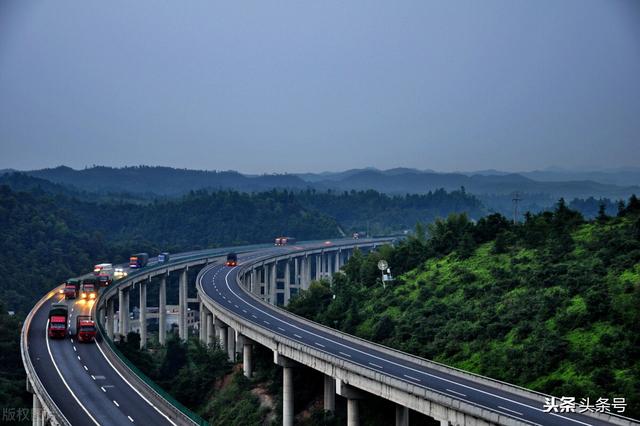 湖南今年拟建18条高速公路（湖南省如果加上了这两条高速公路）(3)