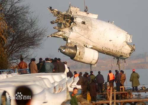 南航飞机坠落事件原因（南航载143名乘客航班起落架故障）(9)