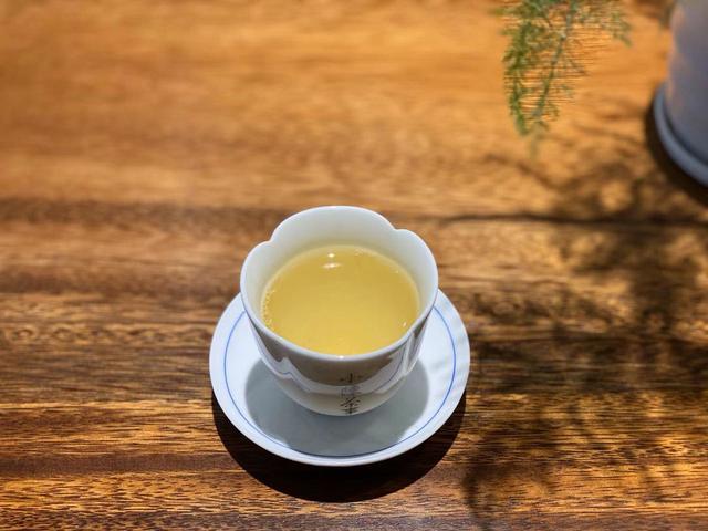 白茶可以保存多长时间（为什么绿茶适合存进冰箱）(2)