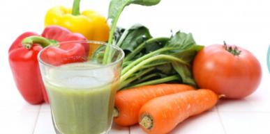 降血糖蔬菜汁的配方（菠菜高丽菜汁补充逾10种必备营养）(1)