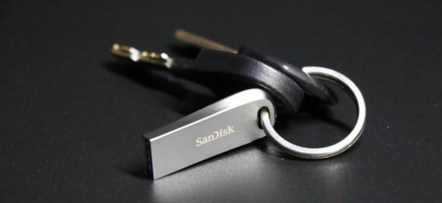 sandisku盘滑盖拆解（SanDiskCZ74至尊高速酷奂USB3.1金属U盘512G深度评测）(6)