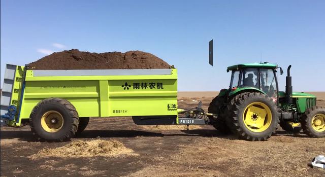 五万吨有机肥设备（致富新项目有机肥抛洒车）(2)
