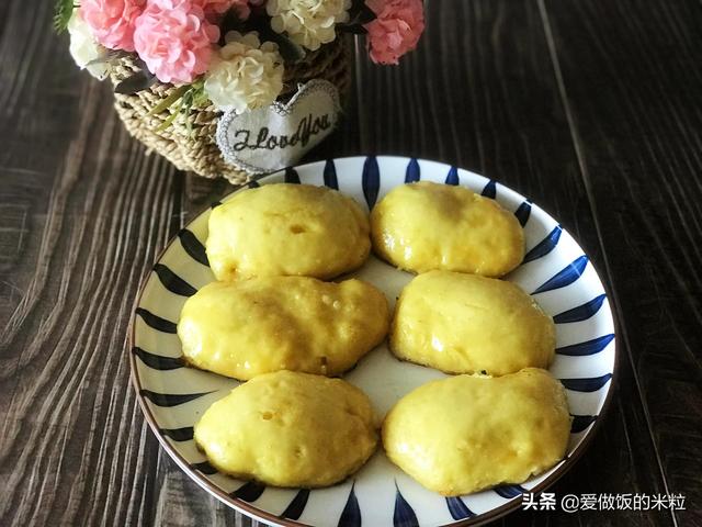 老式铁锅玉米贴饼子的做法（没有农村大铁锅也能做出好吃的贴饼子）(14)