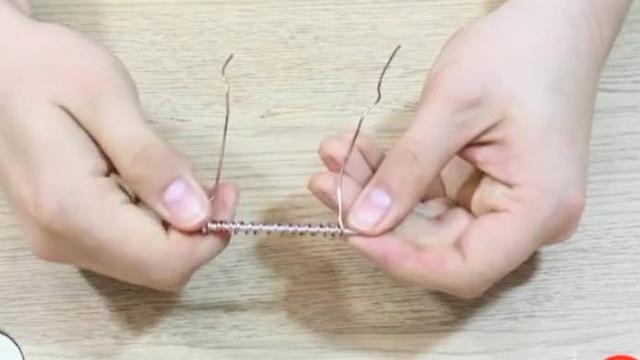 如何用科学实验套装做出电磁铁（自制简易电磁铁）(2)