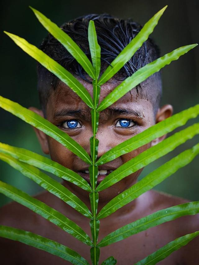 世界上唯一红眼睛的人（他们是亚洲人却被称为精灵）(4)