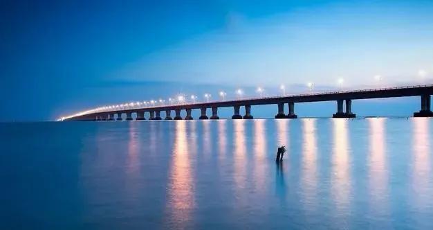 港珠澳大桥造价1269亿（震惊国内外的港珠澳大桥）