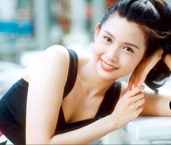 邱淑贞1992年经典电影（邱淑贞香港九十年代影片的最值得回味的女神）(31)