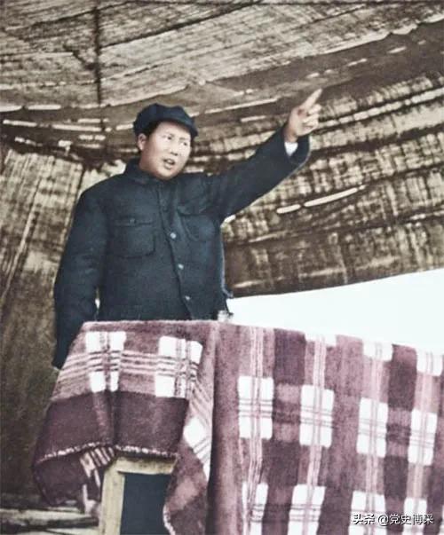 毛泽东不光在抗日战争中提出了持久战的总战略（毛泽东不光在抗日战争中提出了持久战的总战略）
