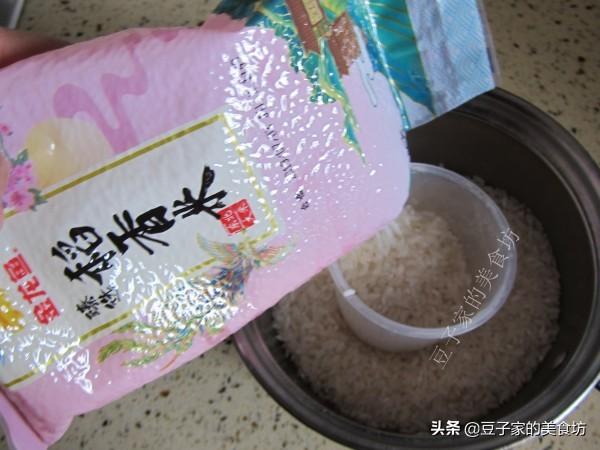 土锅灶怎样才能做出锅巴饭（最爱的锅巴饭和大铁锅味道）(5)