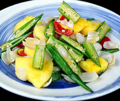 菠萝怎么做最好吃最简单（推荐7道用菠萝做的家常菜）(6)