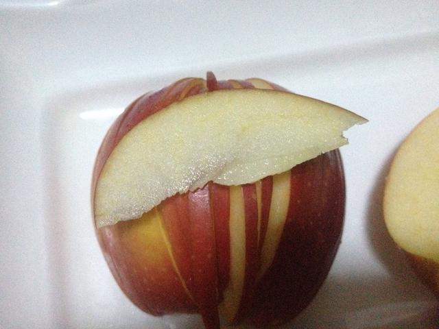 经常吃苹果会有什么危害（晚上吃苹果会积攒毒素）(2)