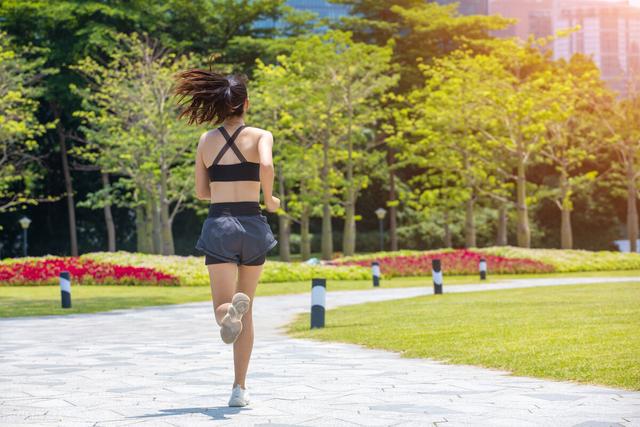 跑步变快的健身方法（遵循几个跑步原则）(4)