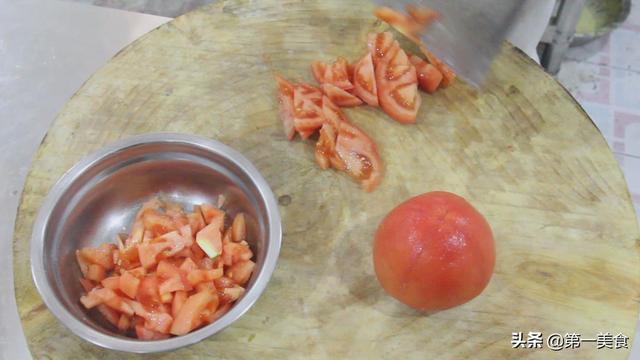 简单的做番茄鱼片（厨师长教你做番茄鱼）(2)